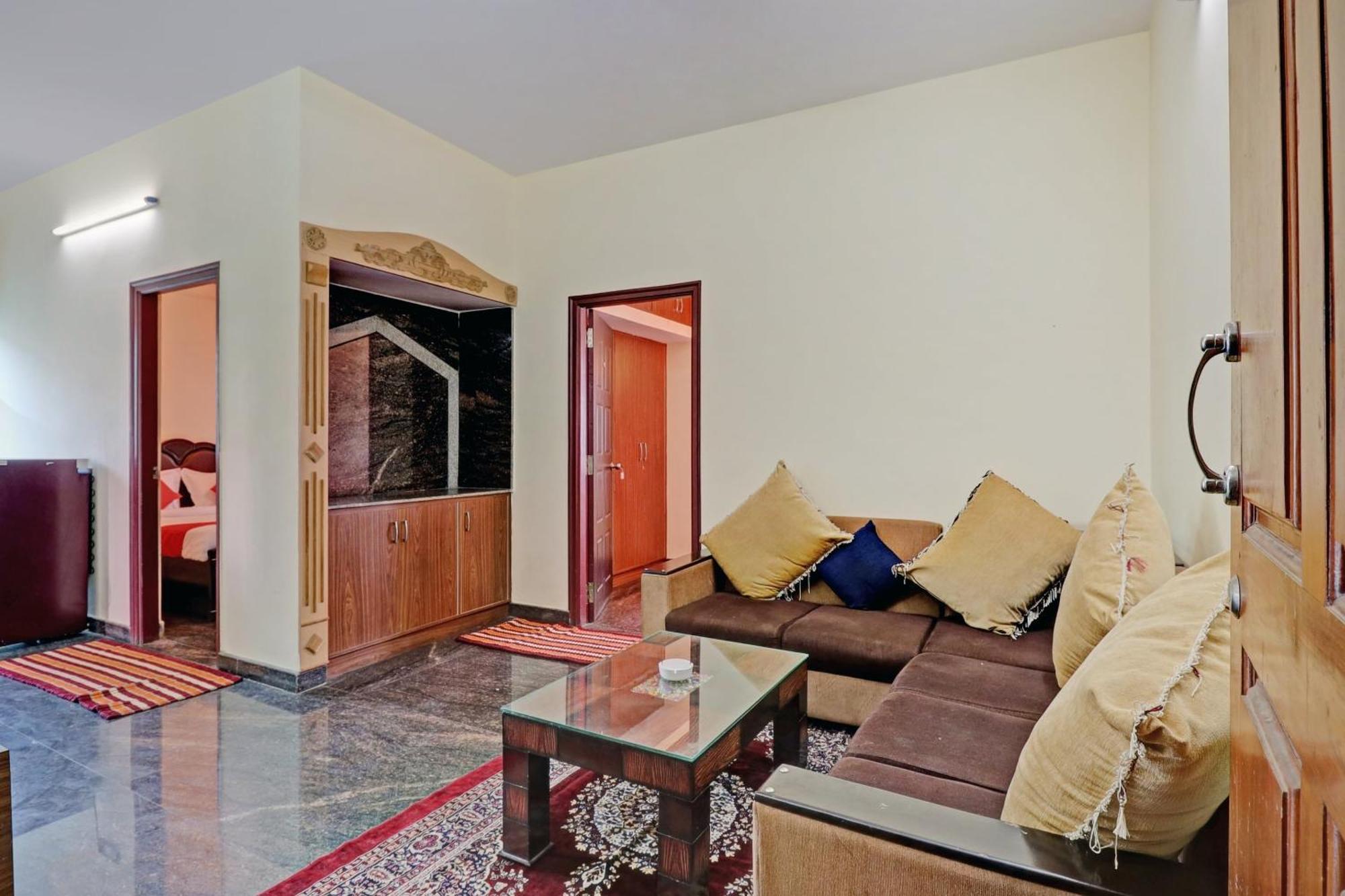 Hotel O Blooms Inn Bangalore Bagian luar foto