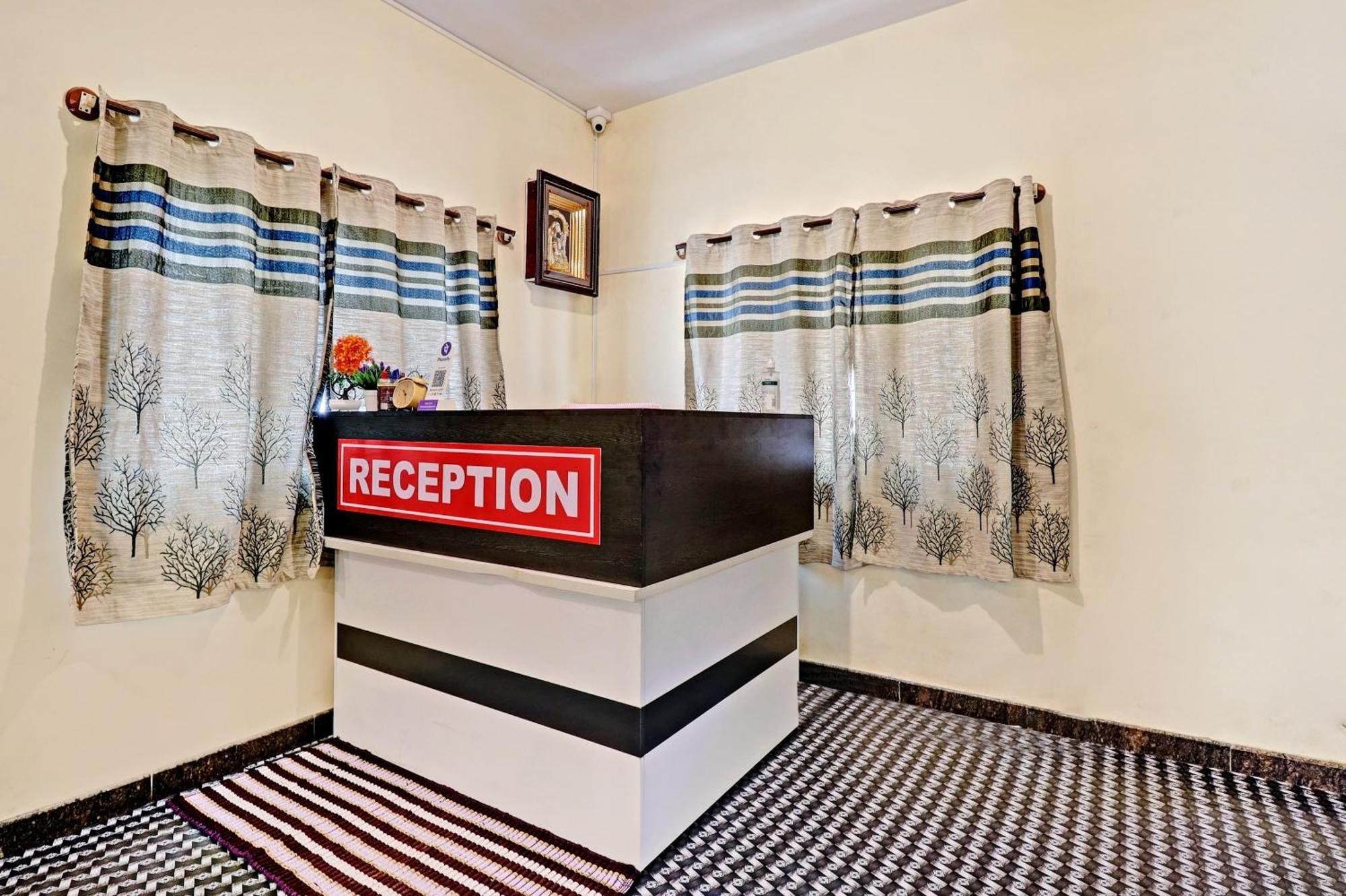 Hotel O Blooms Inn Bangalore Bagian luar foto