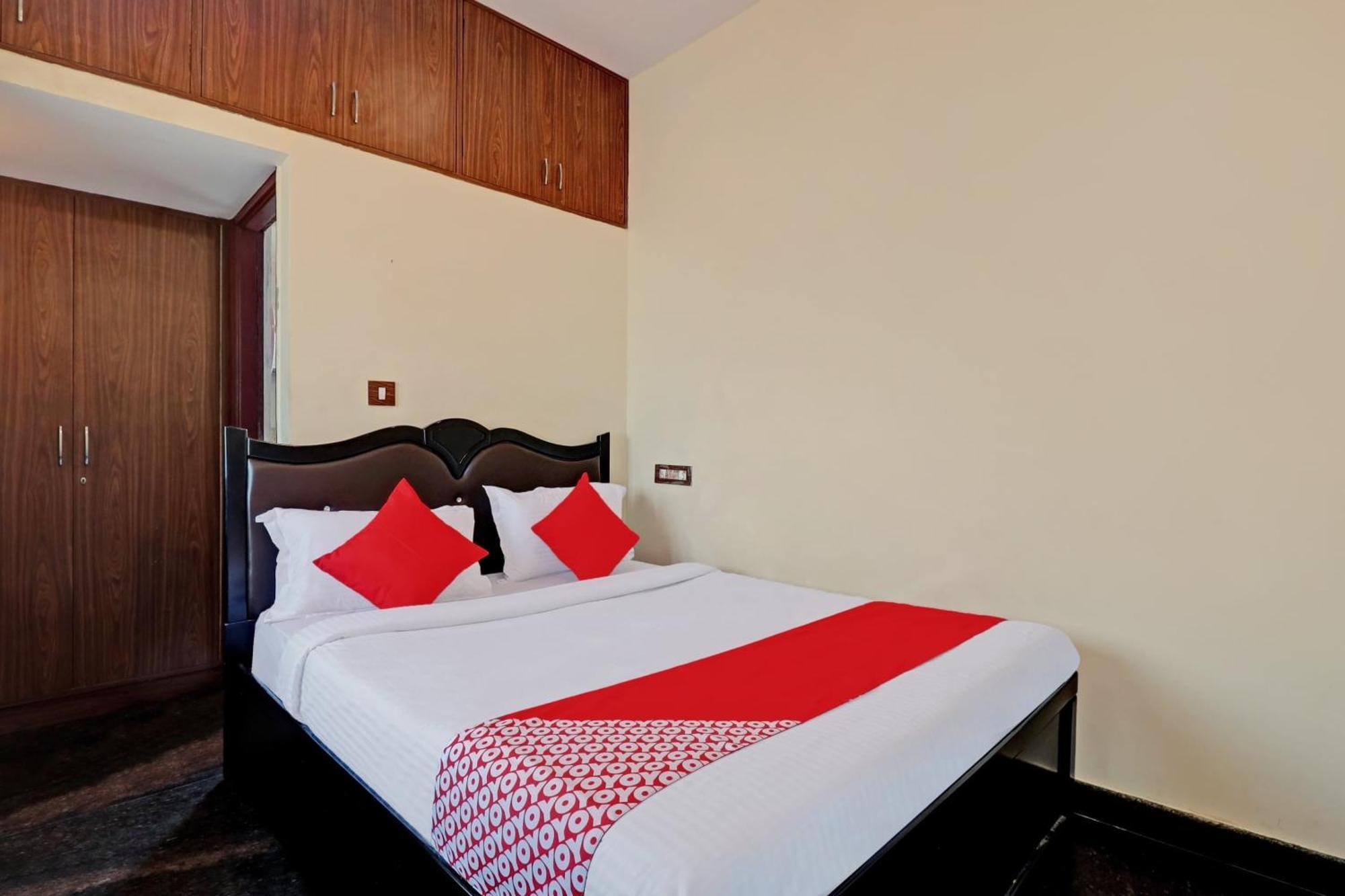 Hotel O Blooms Inn Bangalore Bagian luar foto